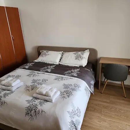 Andi'S Place-Comfy Studio-City Center Tirana Exterior photo